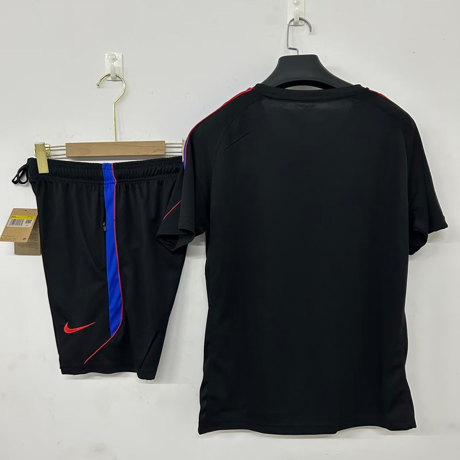 26-27 USA Black Training Suit: S-3XL